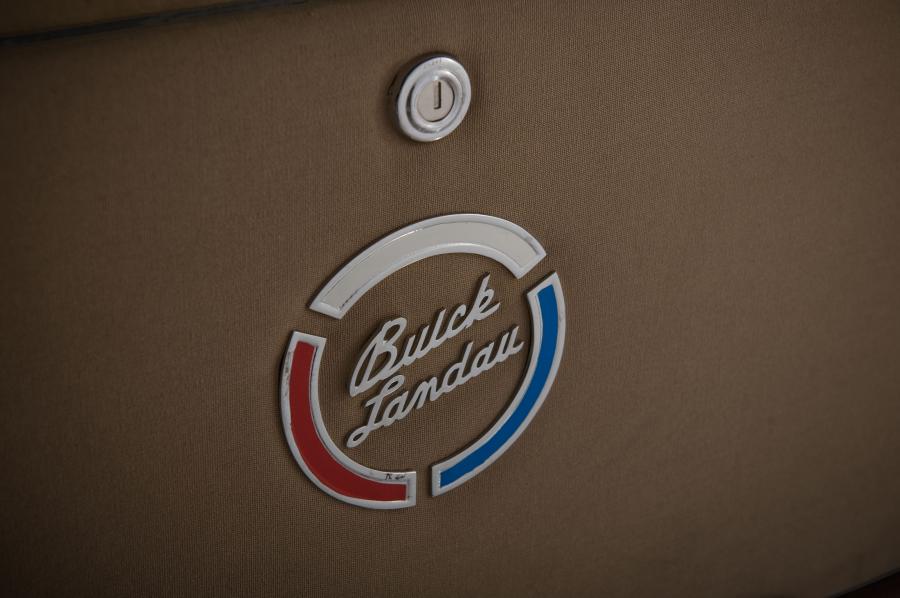  Buick Landau Show Car 1954 года  (фото 3 из 6)